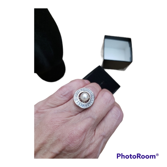 Vantel Pearls Showstopper Ring .925 Silver - Picture 2 of 6
